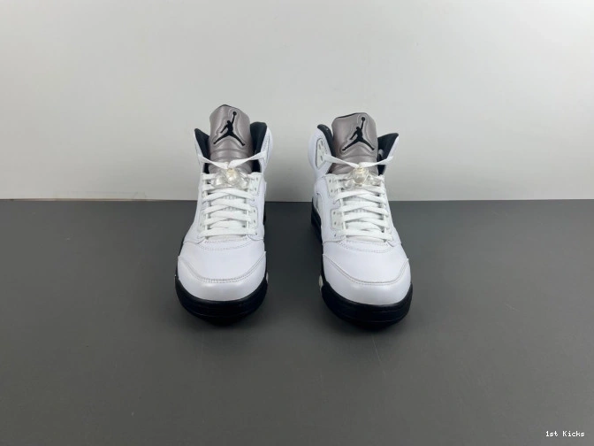 1st Kicks BLACK' AIR JORDAN DD0587-110 5 RETRO 'WHITE 0721
